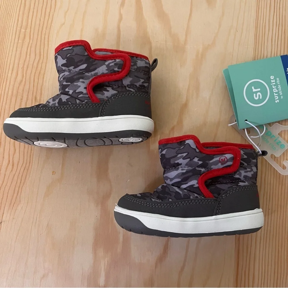 NWT surprize by stride rite baby boy aster boots Sz 4 gray white red Camo